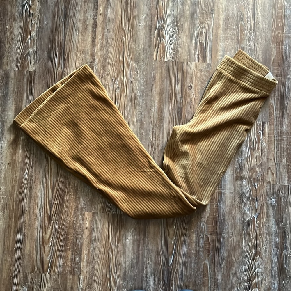 Aerie Groove-On Velour High Waisted Flare Lounge Comfy Pants - Picture 3 of 5